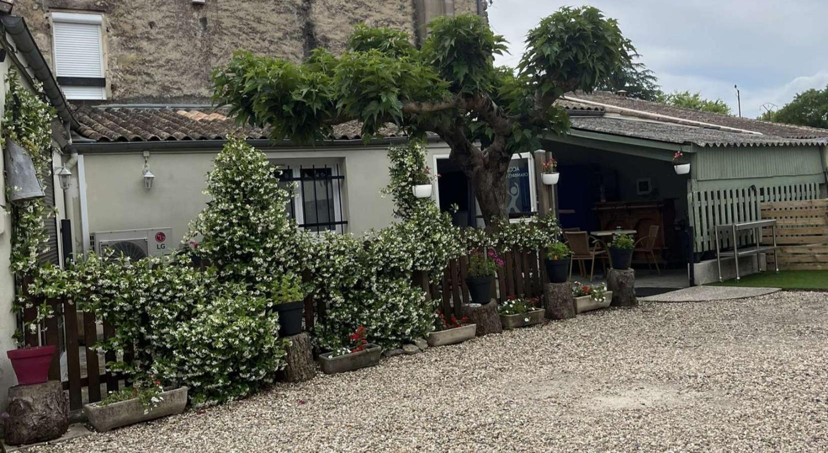 L'Estuaire Bed & Breakfast Saint-Seurin-de-Cursac Bagian luar foto